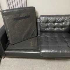 IKEA  ソファー　ブラック の画像