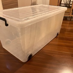 衣装ケース（キャスター付き）の画像