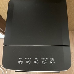冷風機&イヤホンの画像