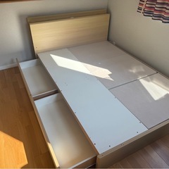 【取引中】ニトリ 引き出し付ダブルベッドの画像
