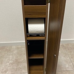 未使用！組み立て済みトイレ収納の画像
