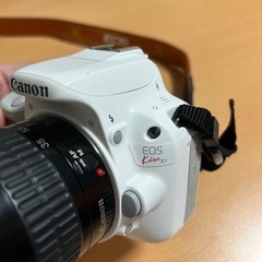 Canon EOS Kiss X7 デジタル一眼レフカメラ ホワイト レンズ2つの画像
