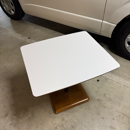 カリモク60 カフェテーブル