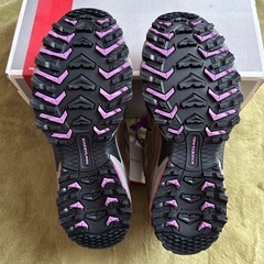 新品 W0573H ニューバランス 登山 トレッキングシューズ 23cmの画像