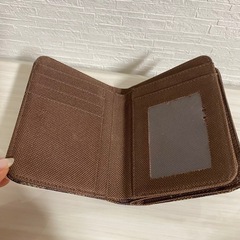 二つ折り財布の画像