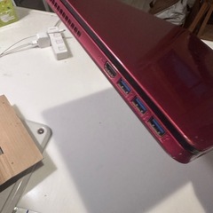 ノートパソコン　富士通　LIFEBOOK  FMVA42R Windows 10の画像