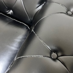 合皮素材のソファの画像