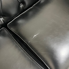 合皮素材のソファの画像