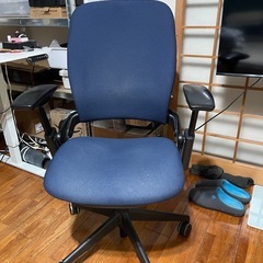 オフィスチェア　Steelcase leap v2の画像