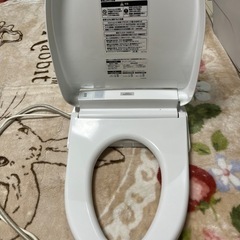 TOTO ウォシュレットの画像