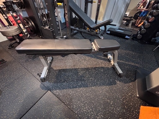 インクラインベンチ　トレーニングベンチ　アジャスタブルベンチ