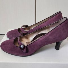 パープル ストラップ付きパンプス 24cmの画像