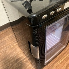 【ジャンク品】ポータブル冷温庫の画像