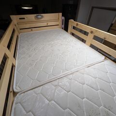 天然木ロフトベッドの画像
