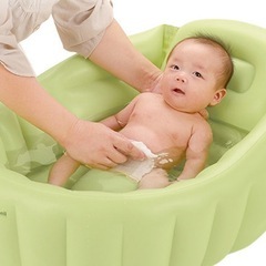 美品　Richell ベビーバス
の画像