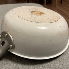 深型フライパンと自立式の蓋 2点セットの画像