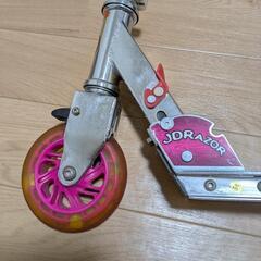 キックボード　JDRAZOR  キッズ　子供用　光るウィール　折りたたみ　ブレーキ付きの画像