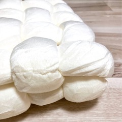 ✨美品✨編み込み　座布団　クッション　北欧風　韓国　おしゃれ　インテリア雑貨(ホワイト)の画像
