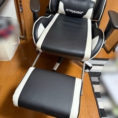 【値切りOK】ゲーミングチェアの画像