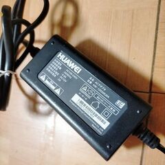 ★HUAWEI ACアダプタ　HW-120200J0A 中古品の画像