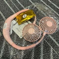 ポータブルネックファン　首掛け扇風機の画像