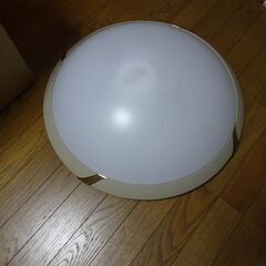 中古蛍光灯シーリングライト　直径約60cm　の画像
