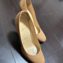 Christian Louboutin
の画像