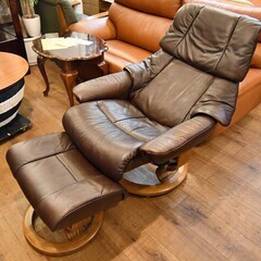 ●訳アリ(^^♪●エコーネス　ストレスレスチェア　オットマン付き●相模原　横浜　神奈川●の画像