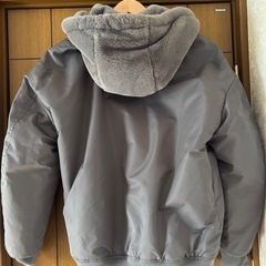 UNIQLO ジャケット Mサイズ ブルゾン リバーシブルの画像