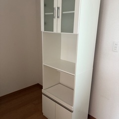 食器棚の画像