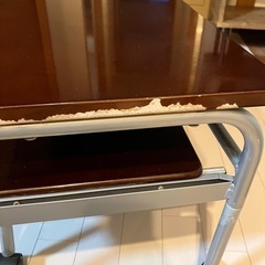 パソコン　ローテーブルの画像