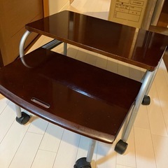 パソコン　ローテーブルの画像