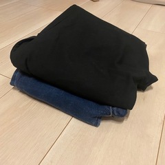 ユニクロ　マタニティパンツ　2枚の画像