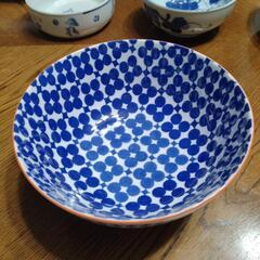食器の画像