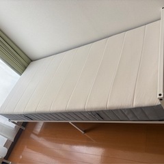 【IKEA】ベッドフレーム＋マットレスの画像