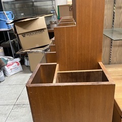 無料で差し上げます。小物用商品陳列棚　木製【交渉中】の画像