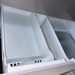 送料・設置込み可　冷蔵庫　601L TOSHIBA 2023年【お持ち帰り¥115,000】の画像