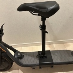 電動キックボード取り付け可能な椅子の画像