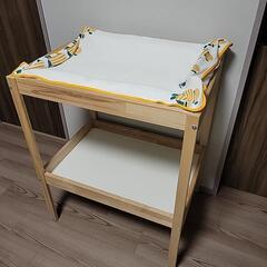 ８月中【 IKEA 】SNIGLAR -スニーグラル-  おむつ替え台の画像