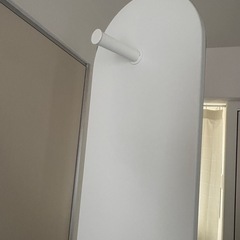 IKEA ミラー 小物入れ付の画像