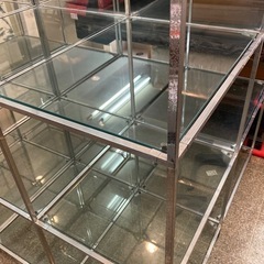 無料で差し上げます。強化ガラスショーケース その2 4列3段　2個【交渉中】の画像