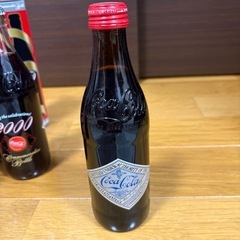 コカコーラ2000年記念ボトル　箱付き　2本  コカ・コーラ125周年ボトル　2本　未開封　4本セットの画像