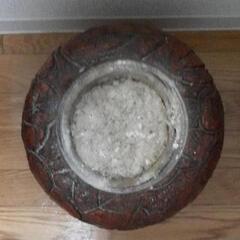 鎌倉彫り　火鉢の画像