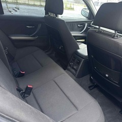 BMW 3シリーズ　320i 低走行車の画像