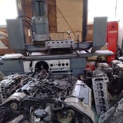 オールドMベンツエンジンリビルト専門工場.EV一色の時代残したいMB車名器の数々の画像