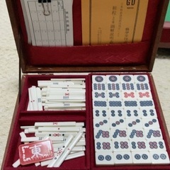 麻雀台、麻雀牌セットの画像