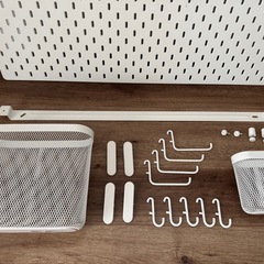 IKEA 有孔ボード スコーディスの画像