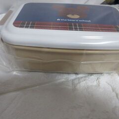 新品未使用　くまのがっこう　ランチボックス　５．６個残ってますの画像