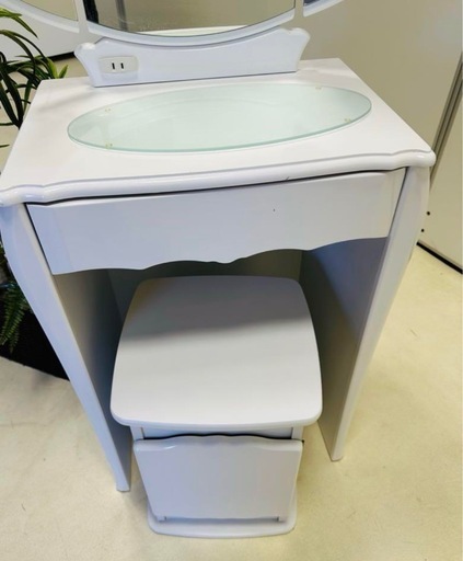 ニトリドレッサー  鏡付き！