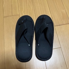 リサイクル黒スリッパの画像